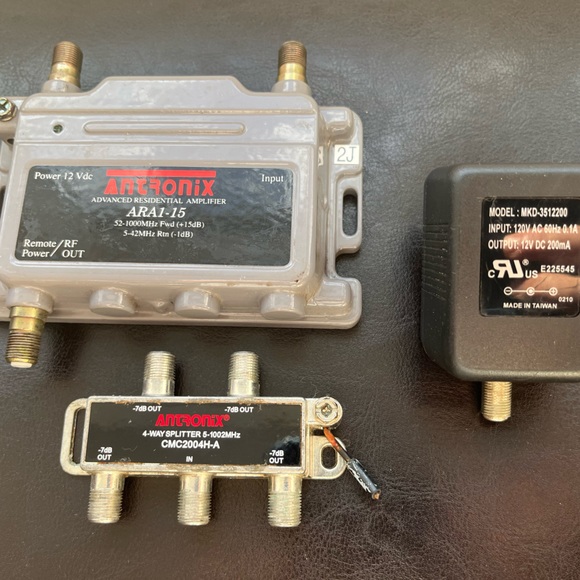 Antronix 4-Way Coaxial Splitter 5-1002MHz CMC2004H-A CableTV 7db OUTPUT w power - Picture 3 of 5